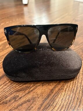 Tom Ford Kristen TF375 Polarized Sunglasses – Tortoise/Black Gradient
